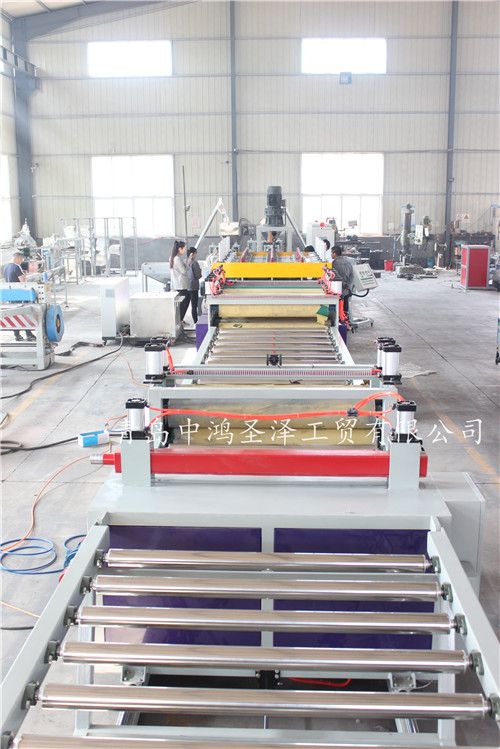 PP中空塑料建筑模板生產線設備 建筑行業(yè)綠色革命的新引擎
